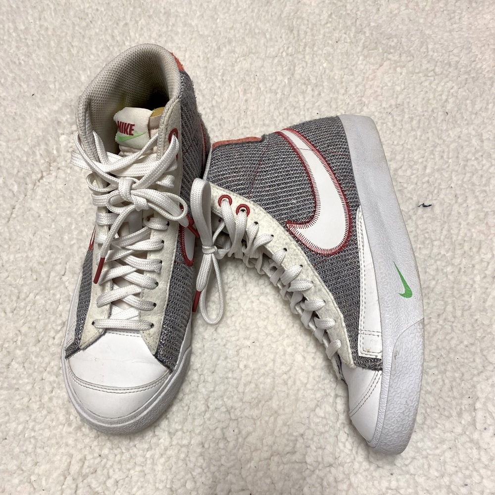 Nike Women’s Blazer Mid ‘77 Vintage